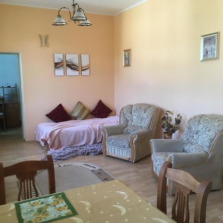 Margo Apartman Κάρλοβι Βάρι Εξωτερικό φωτογραφία