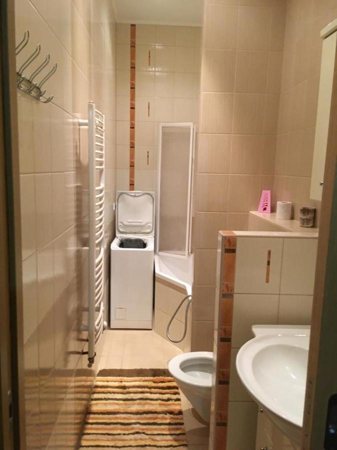 Margo Apartman Κάρλοβι Βάρι Εξωτερικό φωτογραφία