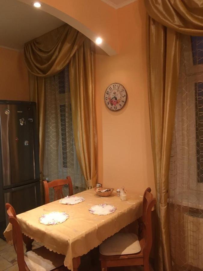Margo Apartman Κάρλοβι Βάρι Εξωτερικό φωτογραφία